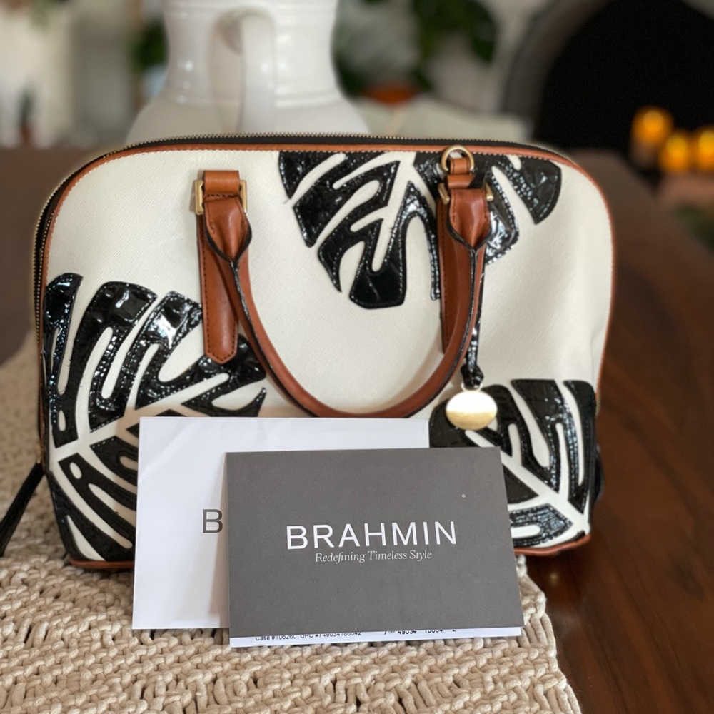 Brahmin Leaf print purse. Worn once like new